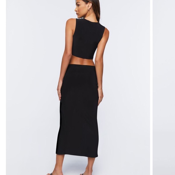 ✨NWT✨ FOREVER 21 Slinky Crop Top and Midi Skirt Set - Picture 3 of 9